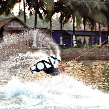 Hotel Wake Park Goa Arambol Exteriér fotografie