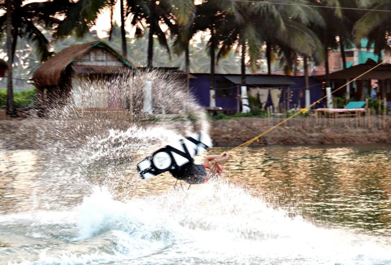Hotel Wake Park Goa Arambol Exteriér fotografie